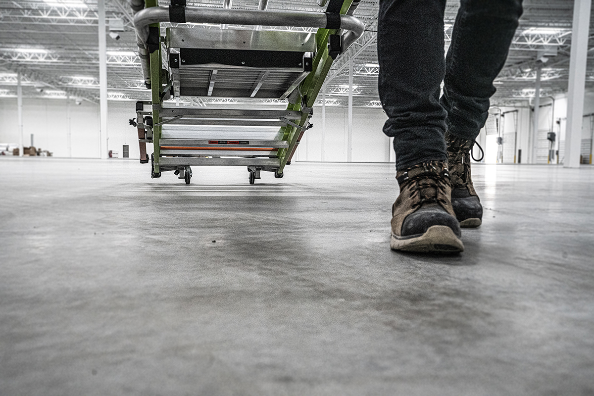 Leitern & Tritte JUMBO Giant GFK-Plattformleiter aus Glasfaserkunststoff Leitern & Tritte