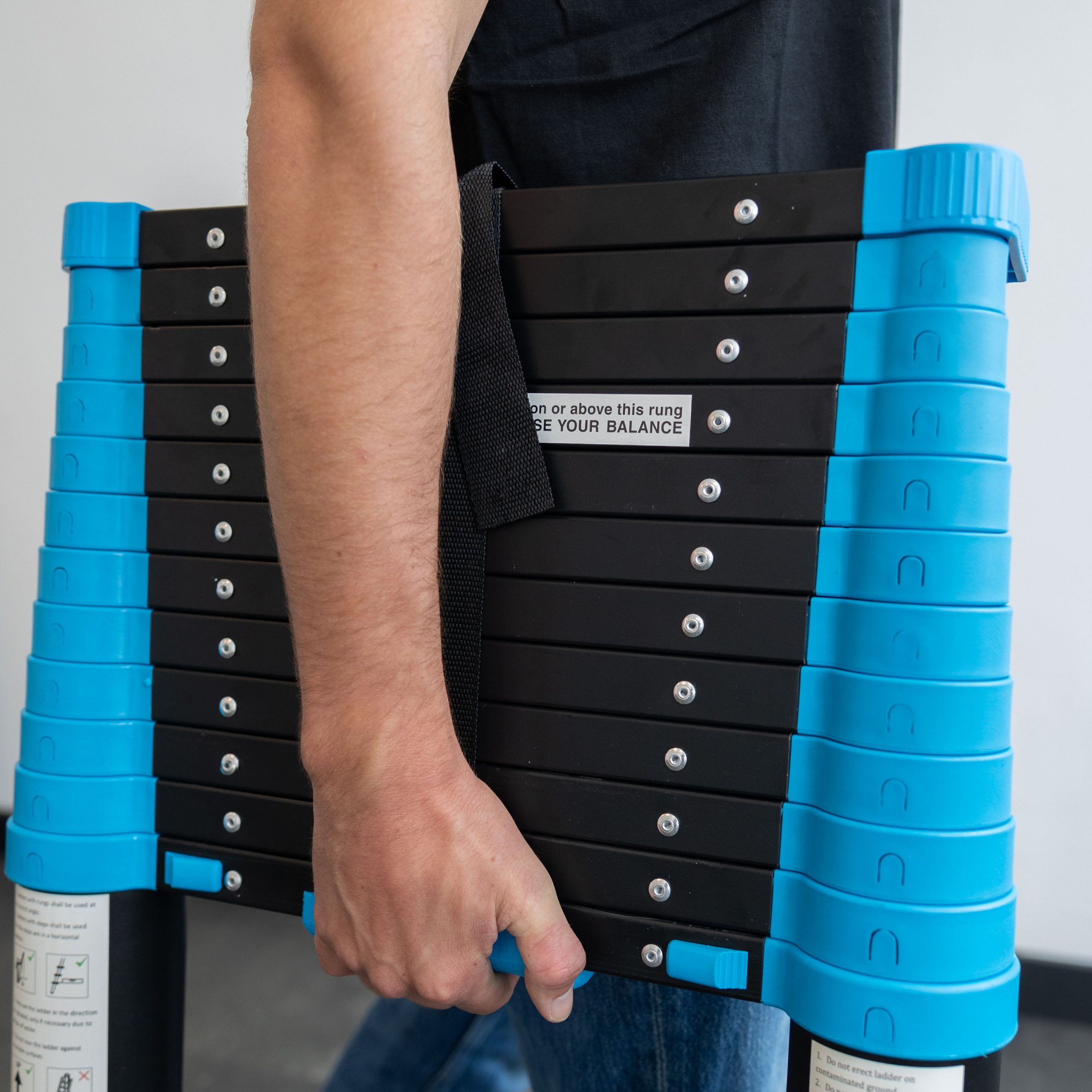 Eurostairs Teleskopleiter Black ’n Blue Professional mit Absenkautomatik Leitern & Tritte Leitern & Tritte